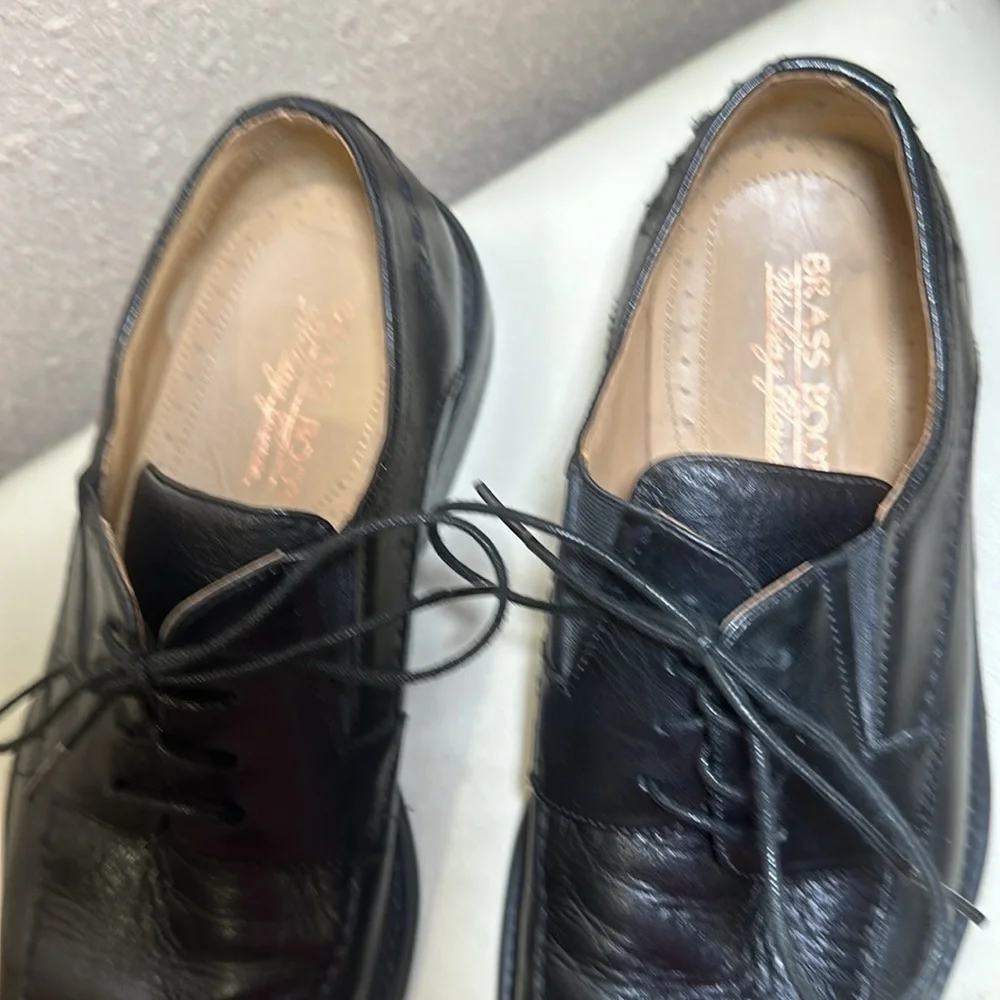 Brass boot dress shoes, size 9